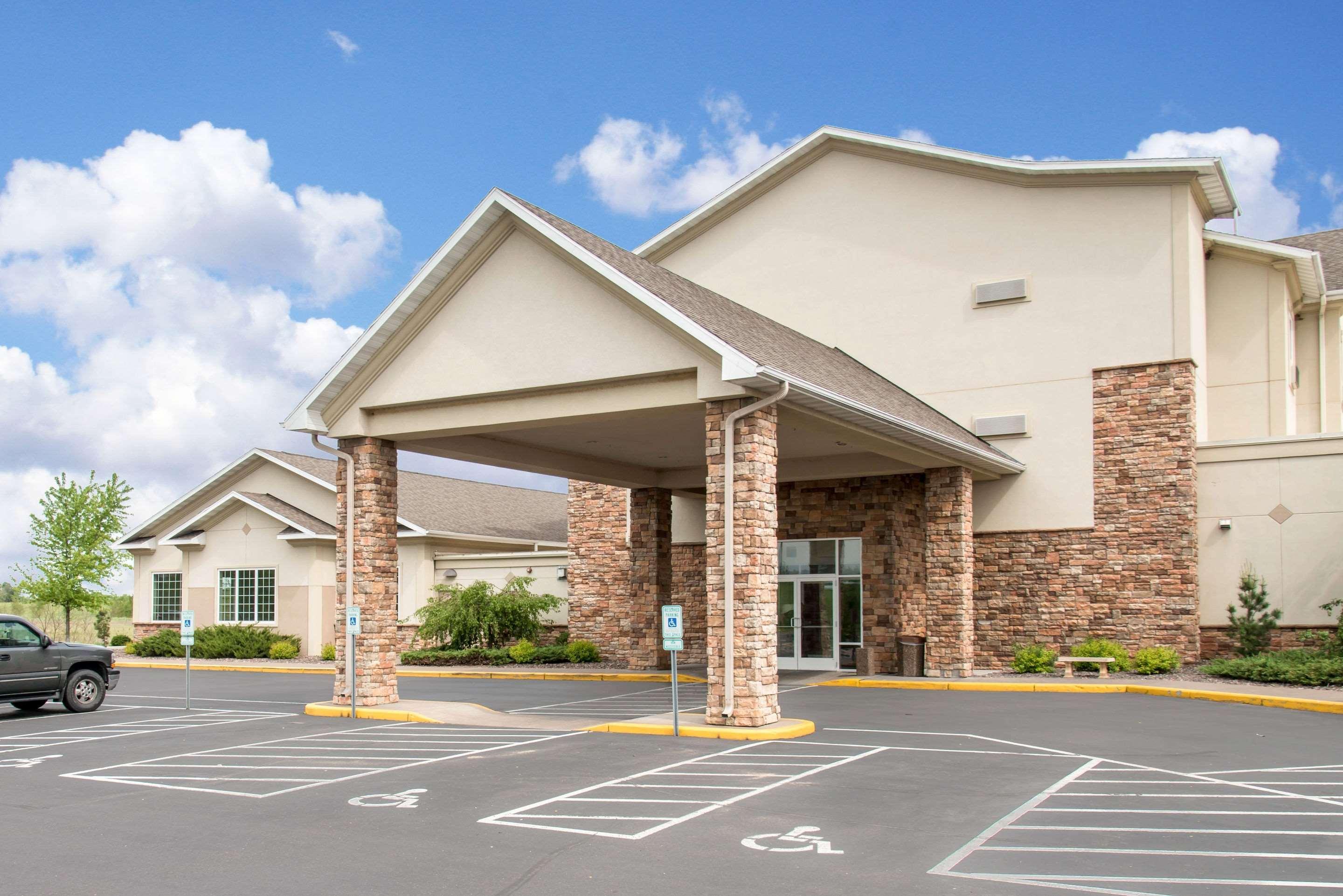 Union Sleep Inn & Suites Conference Center Eau Claire North מראה חיצוני תמונה