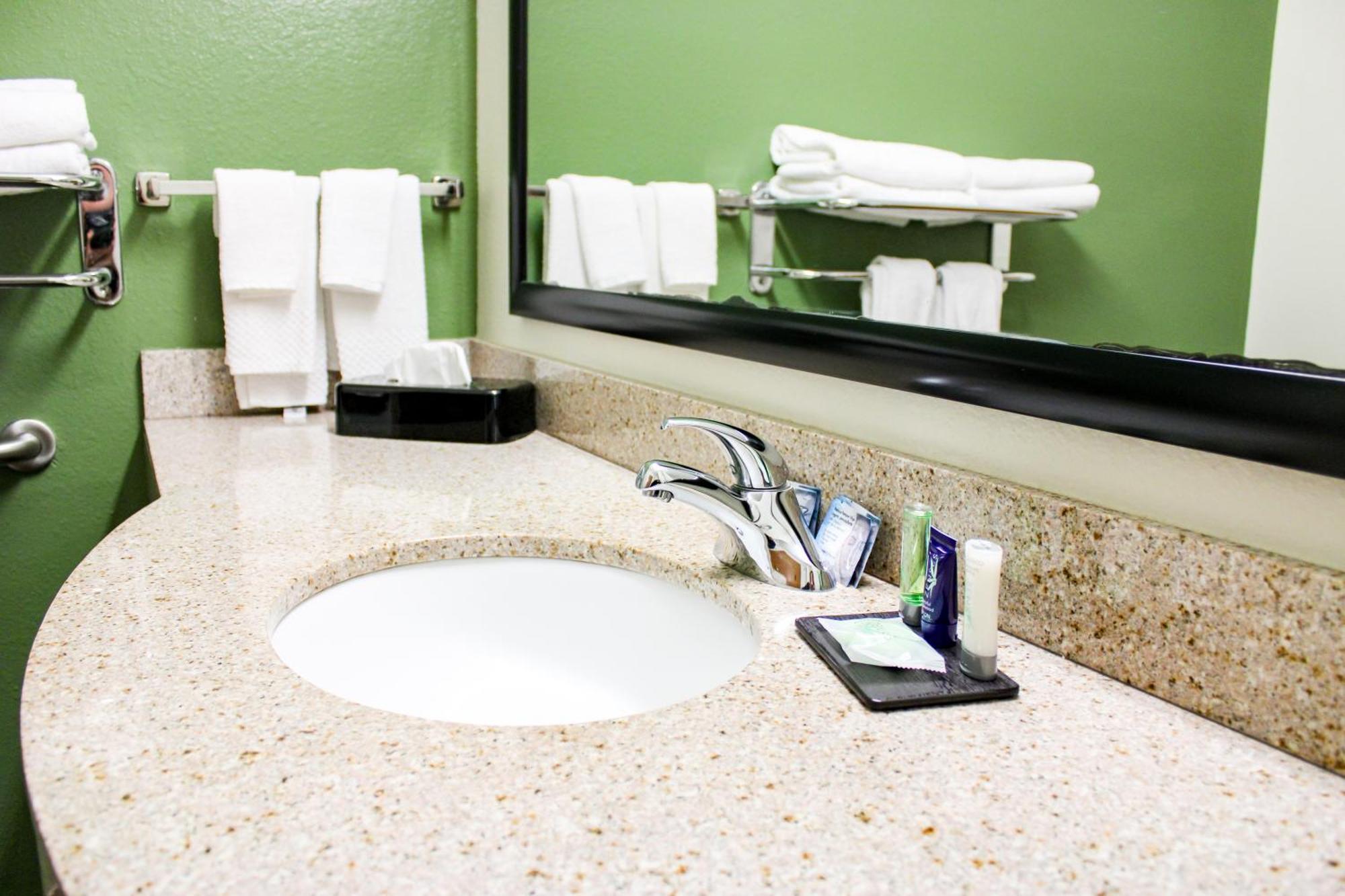 Union Sleep Inn & Suites Conference Center Eau Claire North מראה חיצוני תמונה