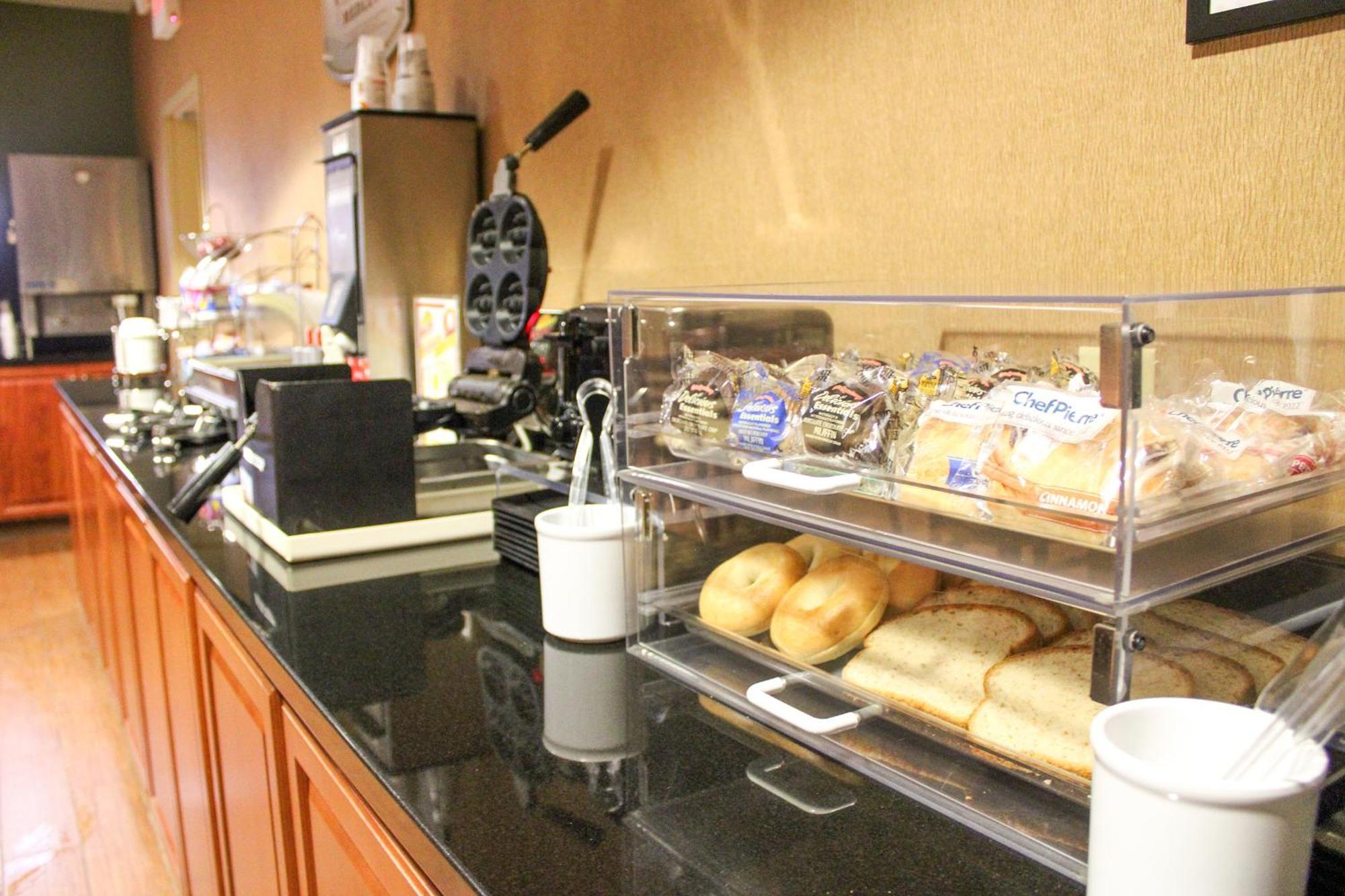 Union Sleep Inn & Suites Conference Center Eau Claire North מראה חיצוני תמונה